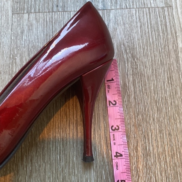 Stuart Weitzman Burgundy Red Stiletto Patent Leather Peep Toe Heels 8 - Picture 11 of 11